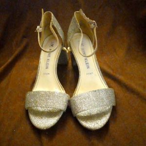 Open toe heals sparkley silver